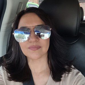 Meet your Posher, Rosalinda